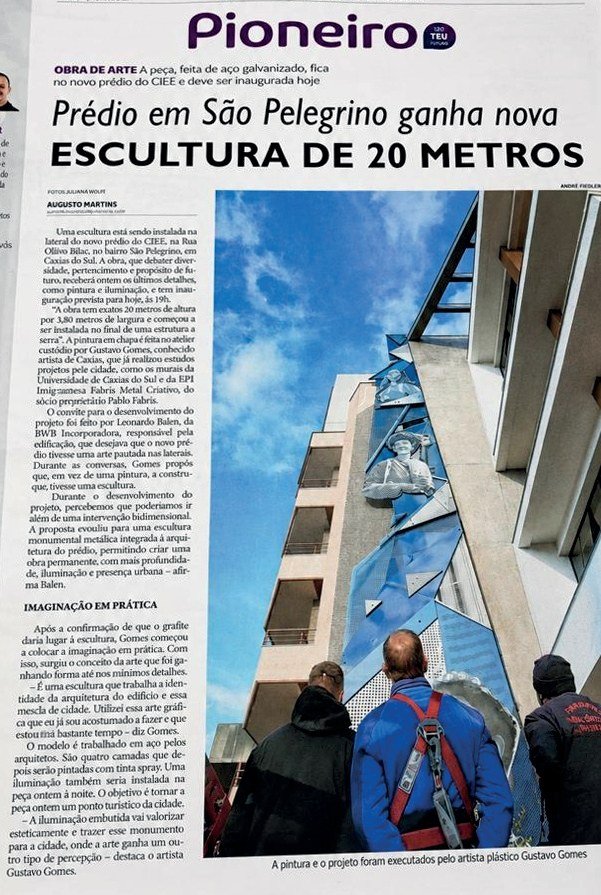 Página do jornal Pioneiro sobre a escultura de 20 metros no prédio do CIEE em São Pelegrino